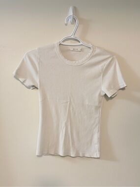 Mod Ref Size Small - Classic White Ribbed Crewneck Tee - Women's Top